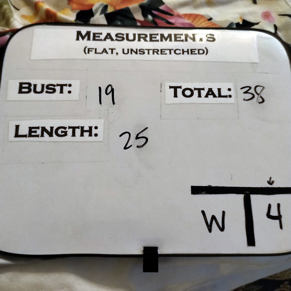 Dressbarn Draped Neck Floral Top EUC M/L - Picture 3 of 4